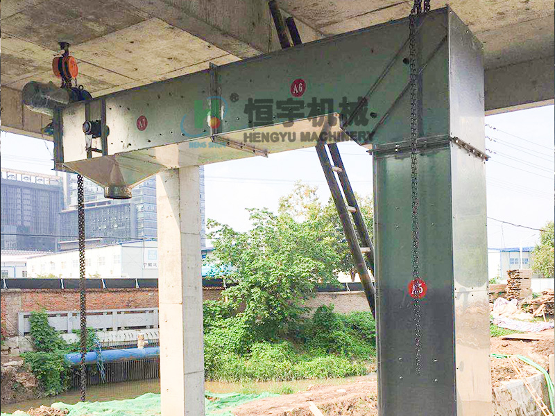 江蘇某環(huán)?？萍加邢薰?Z型提升機(jī)